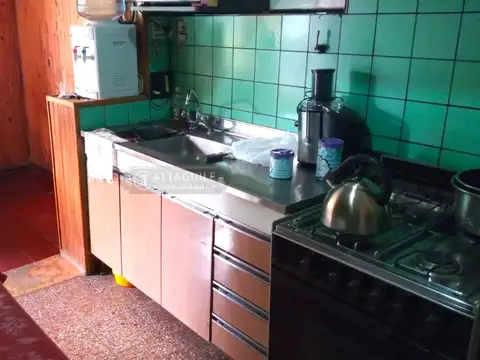 Casa 3 ambientes con 1 baño