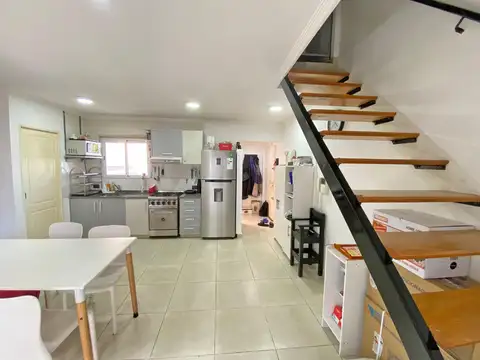 DEPARTAMENTO TIPO DUPLEX 3 AMBIENTES EN CENTRO DE SAN MARTIN
