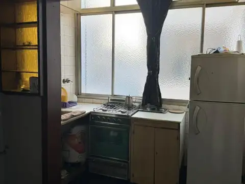 Granadero Francisco Gonzalez 2000, Piso 3