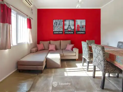 VENTA - PH en planta alta con balcón al frente - Barrio Parque Casado, Rosario