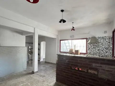 Venta Terreno con dos casas Ramos Mejia