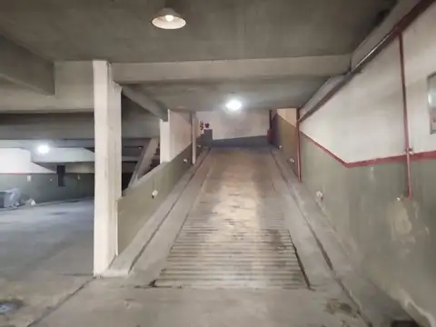 Cochera en Venta en Barracas, CABA