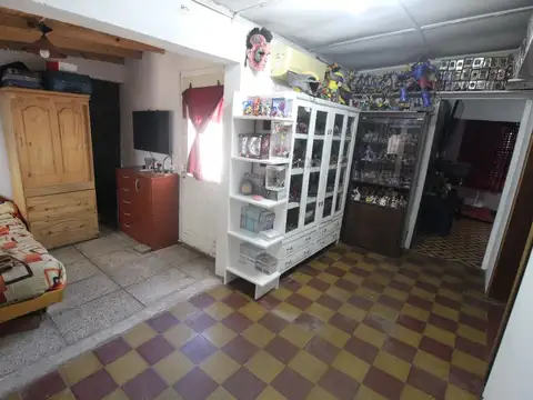 OPORTUNIDAD VENTA CASA 4 AMBIENTES ESCUCHA OFERTA