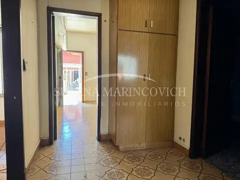 Casa 4 ambientes con 1 baño