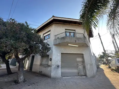 Casa 4 ambientes con 4 baños