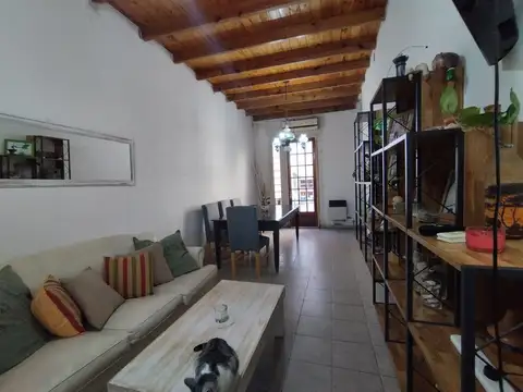 Depto Tipo Casa 4 ambientes con 1 baño
