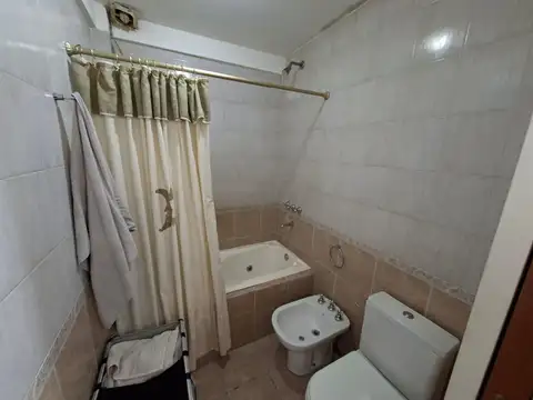 Departamento 2 ambientes tipo casa en venta en Mataderos