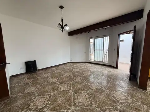 Depto Tipo Casa 3 ambientes con 1 baño