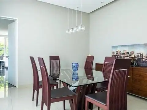 Casa en Venta al Oeste