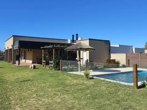 Casa en Ayres de San Antonio, Hostería Sur, Luján en Venta