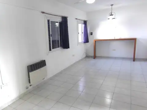 Departamento en Alquiler en Burzaco, $ 600.000