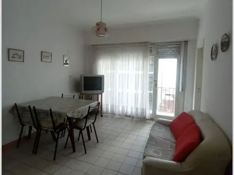 Departamento 2 amb c/ Balcòn zona Aldrey