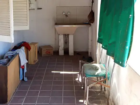 Depto Tipo Casa 3 ambientes con 2 baños