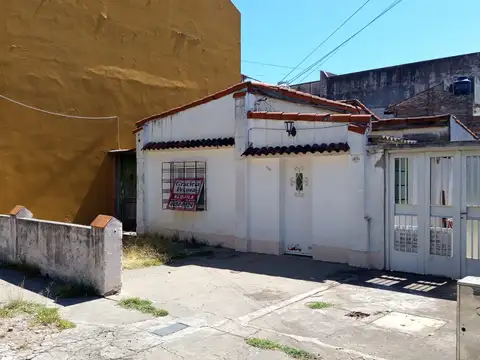 CASA EN ALQUILER EN RAMOS MEJIA SUR