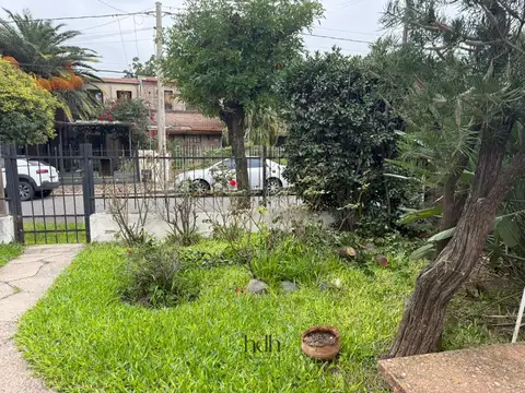 Venta de Casa en Marqués de Sobremonte 4 dormitorios Apto crédito Ideal vivienda o geriátrico
