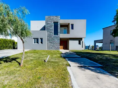 Casa en Venta 5 Ambientes en El Canton - Escobar, Oportunidad!, Escuchamos tu oferta!