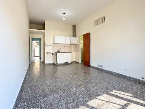 Depto Tipo Casa en Alquiler de 1 dormitorio