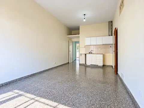 Depto Tipo Casa en Alquiler de 2 ambientes
