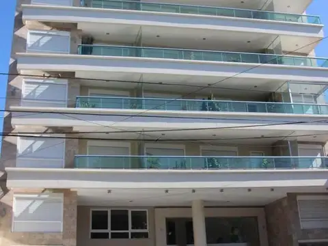Excelente depto. 4amb con BALCON TERRAZA- PARRILLA- COCHERA- BAULERA- AMENITIES