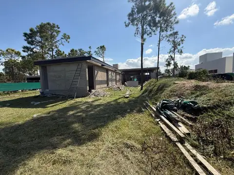 VENTA CASA DE CATEGORIA 3 DORM CHACRAS DE LA VILLA