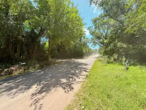 Manzana a la venta en el límite con Baigorria, entorno con gran potencial