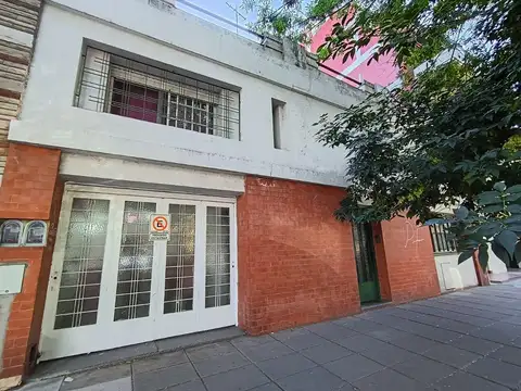 Alquiler comercial casa en Pacheco entre Mendoza y Juramento