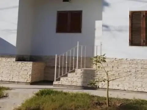 Casa en venta - 3 Dormitorios 1 Baño - La Rioja