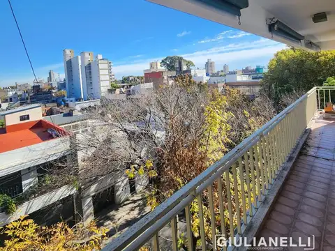 SEMIPISO FRENTE 2 DOR 2 BAÑOS ESPACIO COCHES 90M2