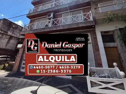 ALQUILER - DPTOS. (2) 4 AMBIENTES (c/u) INMEJORABLE ESTADO