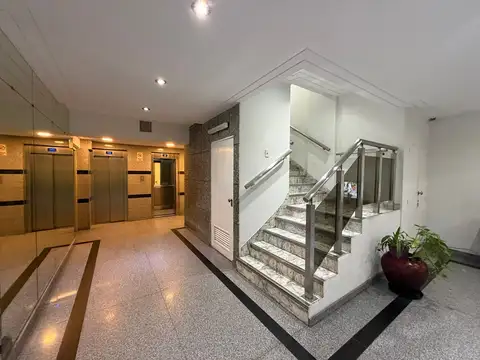 Departamento 3 Ambientes Lateral con Cochera