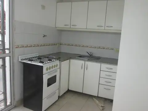 Depto Tipo Casa en Alquiler de 2 ambientes