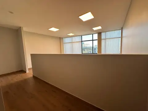 Oficina en Alquiler 1 año