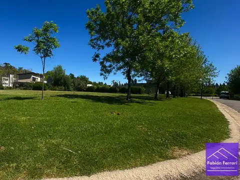 Barrio Náutico El Cazal, Escobar