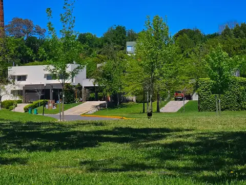 Terreno en Venta en El Cazal, USD 55.000