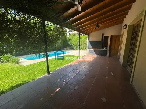 Casa en Venta en Las Orquideas, USD 230.000