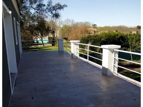 BARRIO SAUSALITO: CASA 5 AMB MUY BUENA EN DOS PLANTAS, FOND