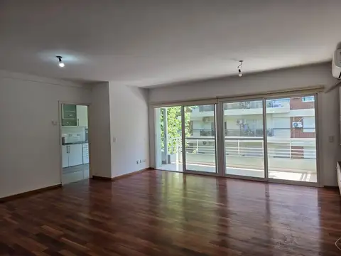 PISO 120 mt 4 AMBIENTES.SUITE.3 BAÑOS COCHERA.CATEGORÍA