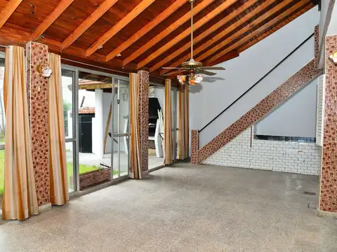 Casa en Venta en Parque Avellaneda, USD 210.000