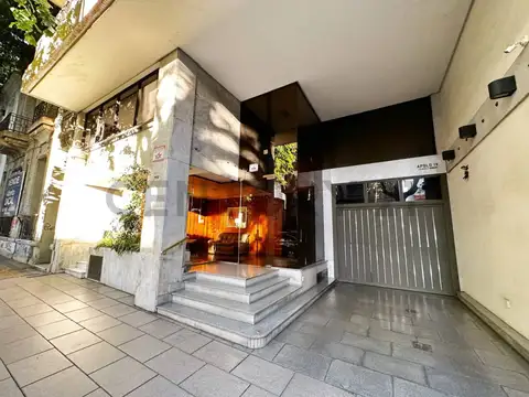 Departamento en Venta en Plaza Moreno, USD 289.000
