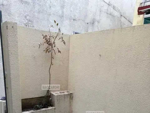 Depto Tipo Casa en Venta en Mataderos, USD 75.000
