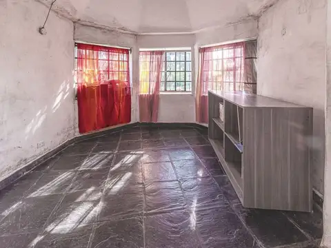 VENTA CASA, PILETA. PARQUE DE 1362 M2 APTA CREDITO