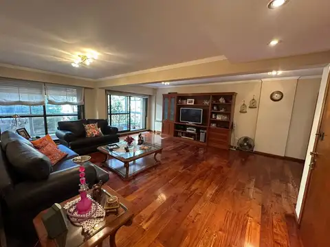 Departamento en Venta de 5 ambientes