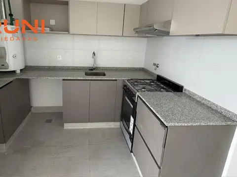 Departamento en Alquiler en Parque Avellaneda, $ 650.000