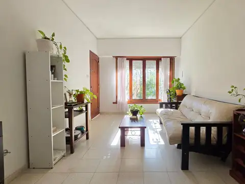 CASA EN VENTA EN RINGUELET
