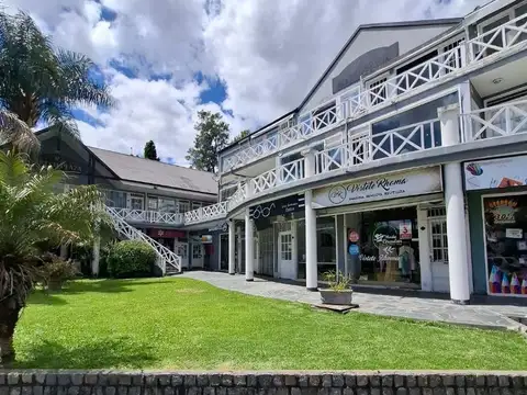 Excelente local en zona céntrica de San Isidro