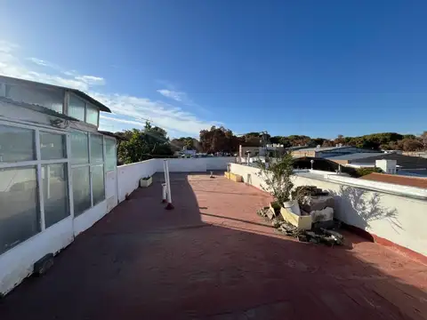 Departamento 6 ambientes con 3 baños