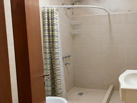 Casa en venta de dos dormitorios en Roldán