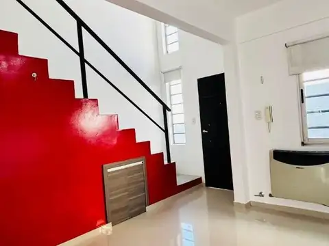 Depto Tipo Casa 3 ambientes con 2 baños