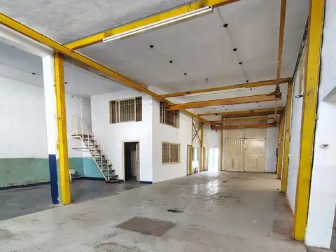 Galpon en Alquiler en Villa Rivera Indarte, $ 4.300.000