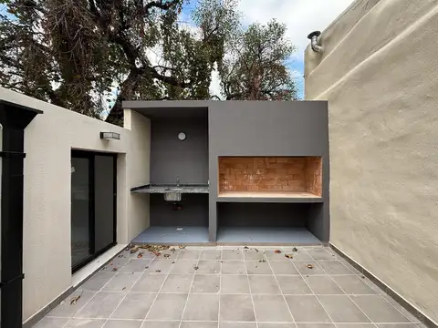Depto Tipo Casa en Venta en Villa del Parque, USD 159.900